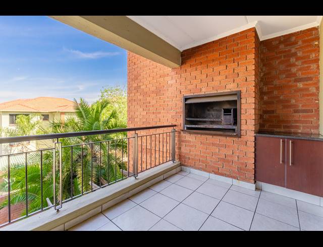 2 BEDROOM APARTMENT FOR SALE IN SUNNINGHILL